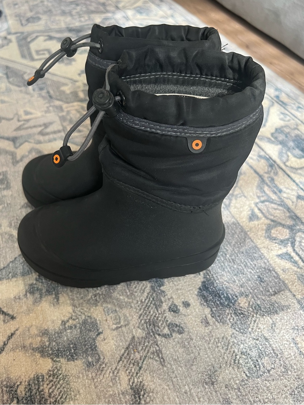 Bogs Kids Black Insulated Waterproof Winter Snow Boots Size 11 Toddler